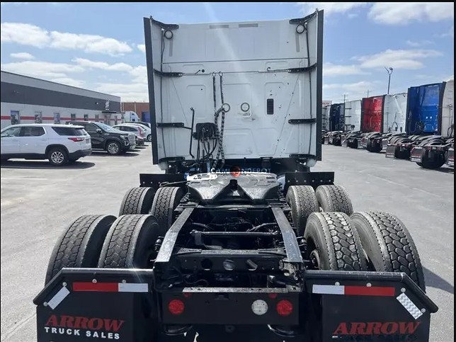 Truck Thumbnail 3