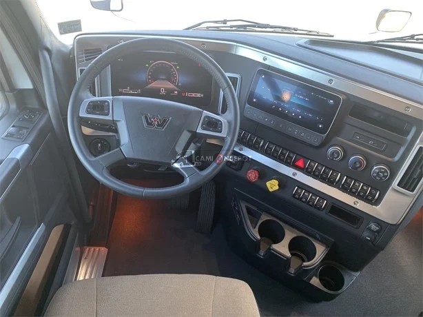 Truck Thumbnail 6