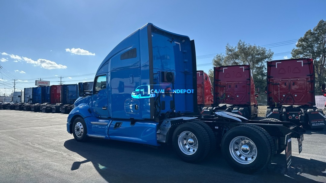 Truck Thumbnail 2
