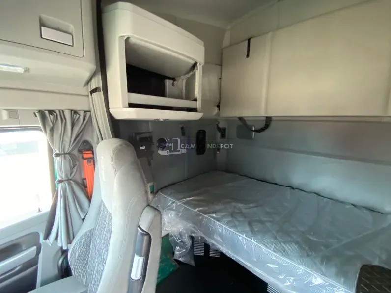 Truck Thumbnail 5