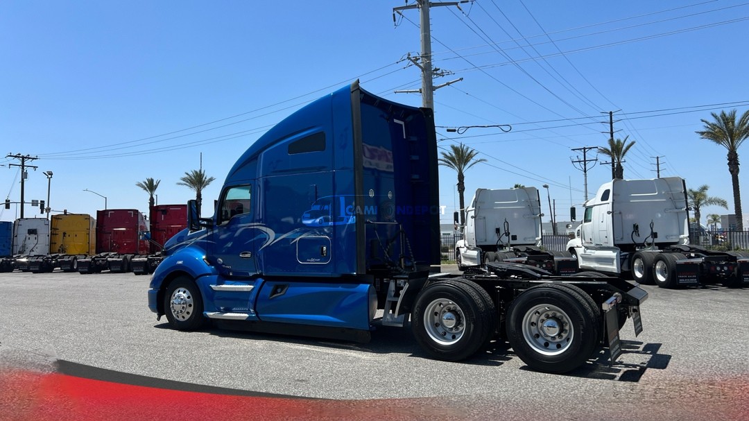 Truck Thumbnail 5