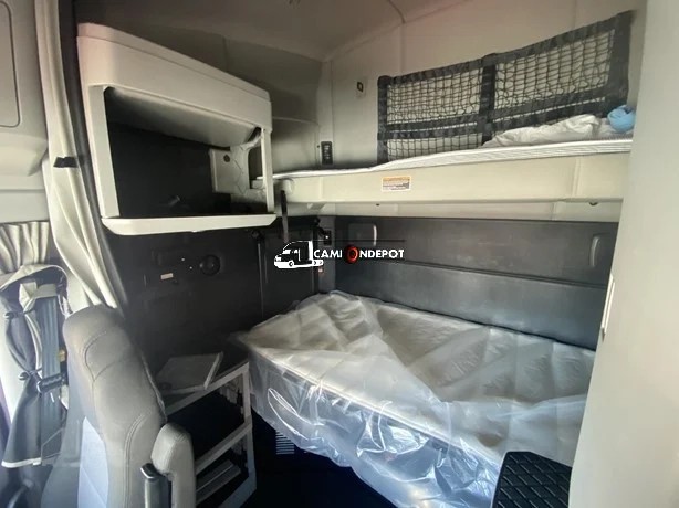 Truck Thumbnail 3