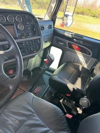 Truck Thumbnail 4