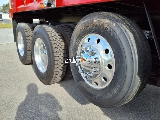 Truck Thumbnail 6