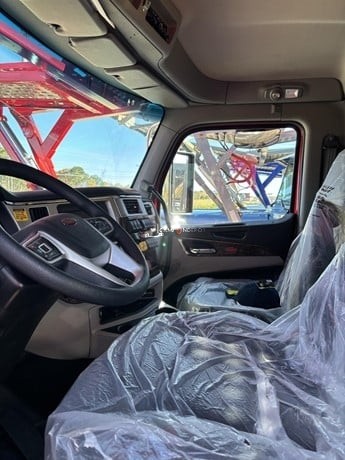 Truck Thumbnail 5