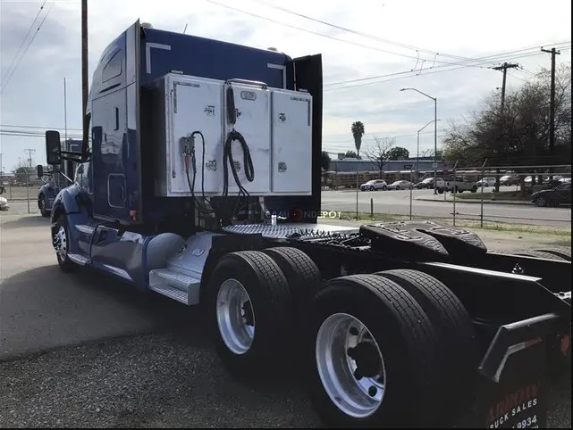 Truck Thumbnail 5