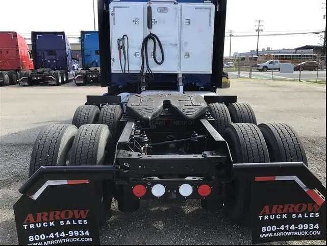 Truck Thumbnail 6