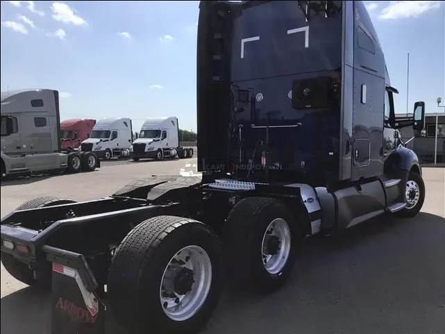 Truck Thumbnail 8