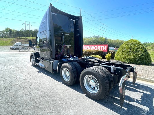 Truck Thumbnail 3