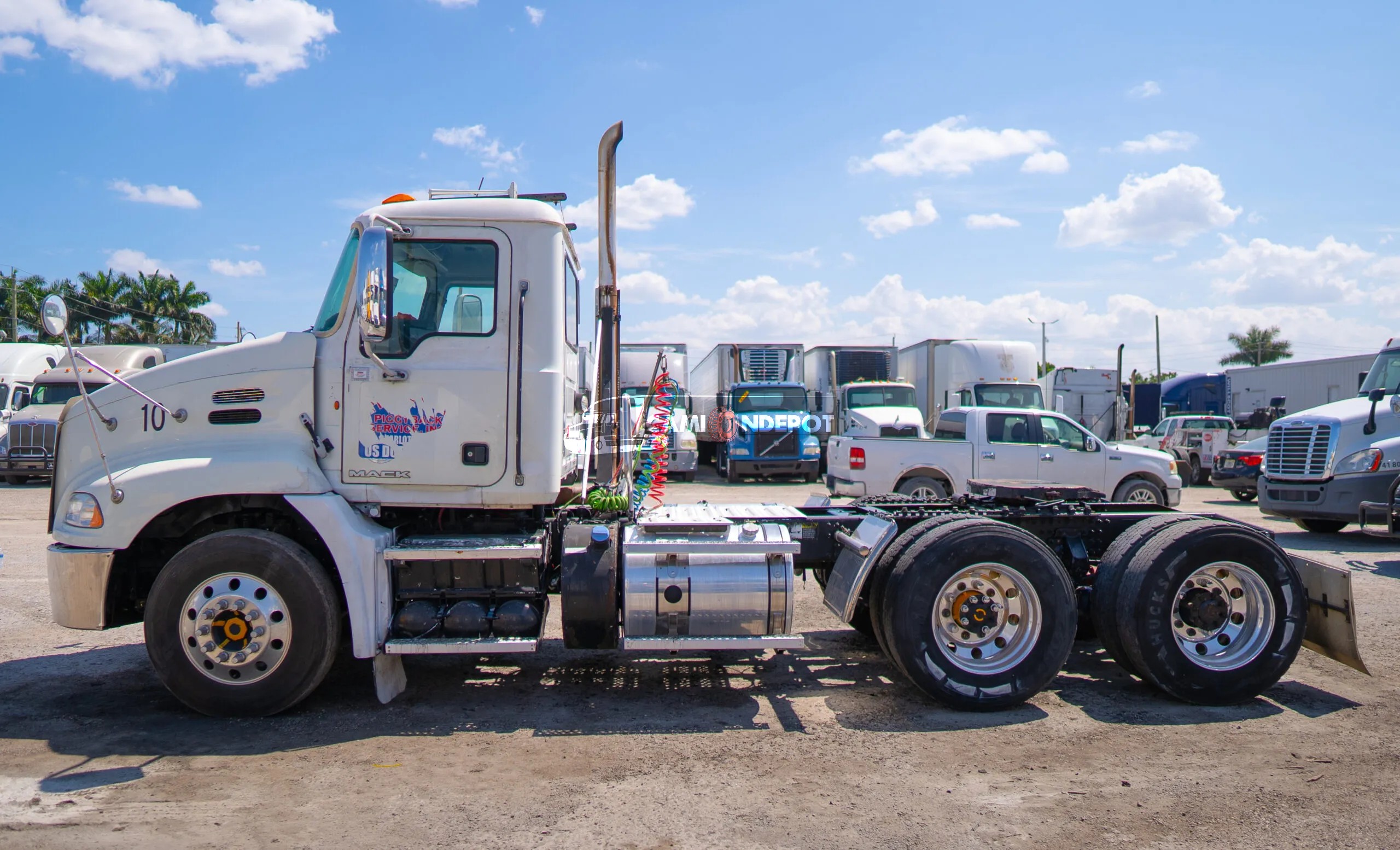 Truck Thumbnail 2
