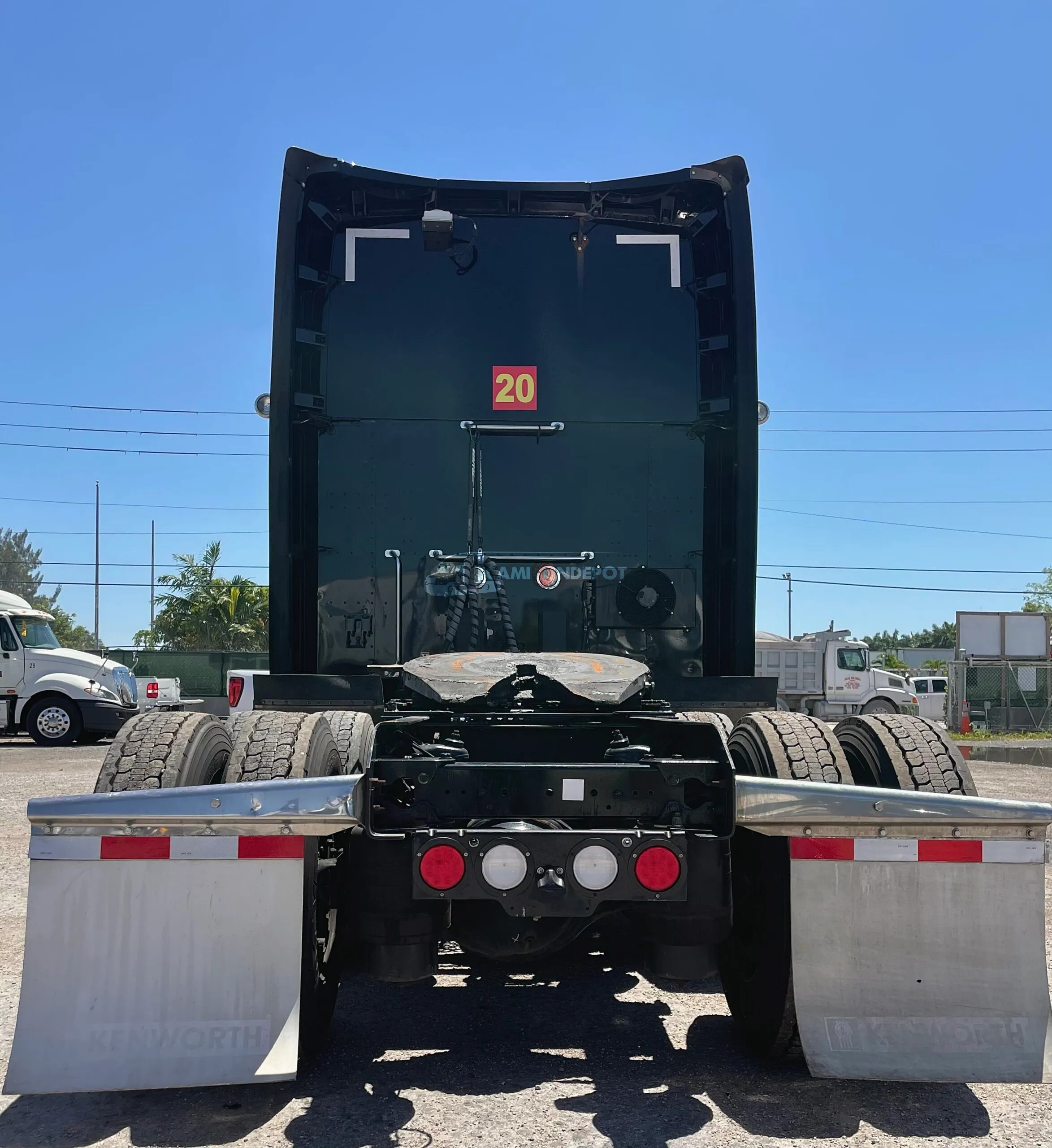 Truck Thumbnail 2