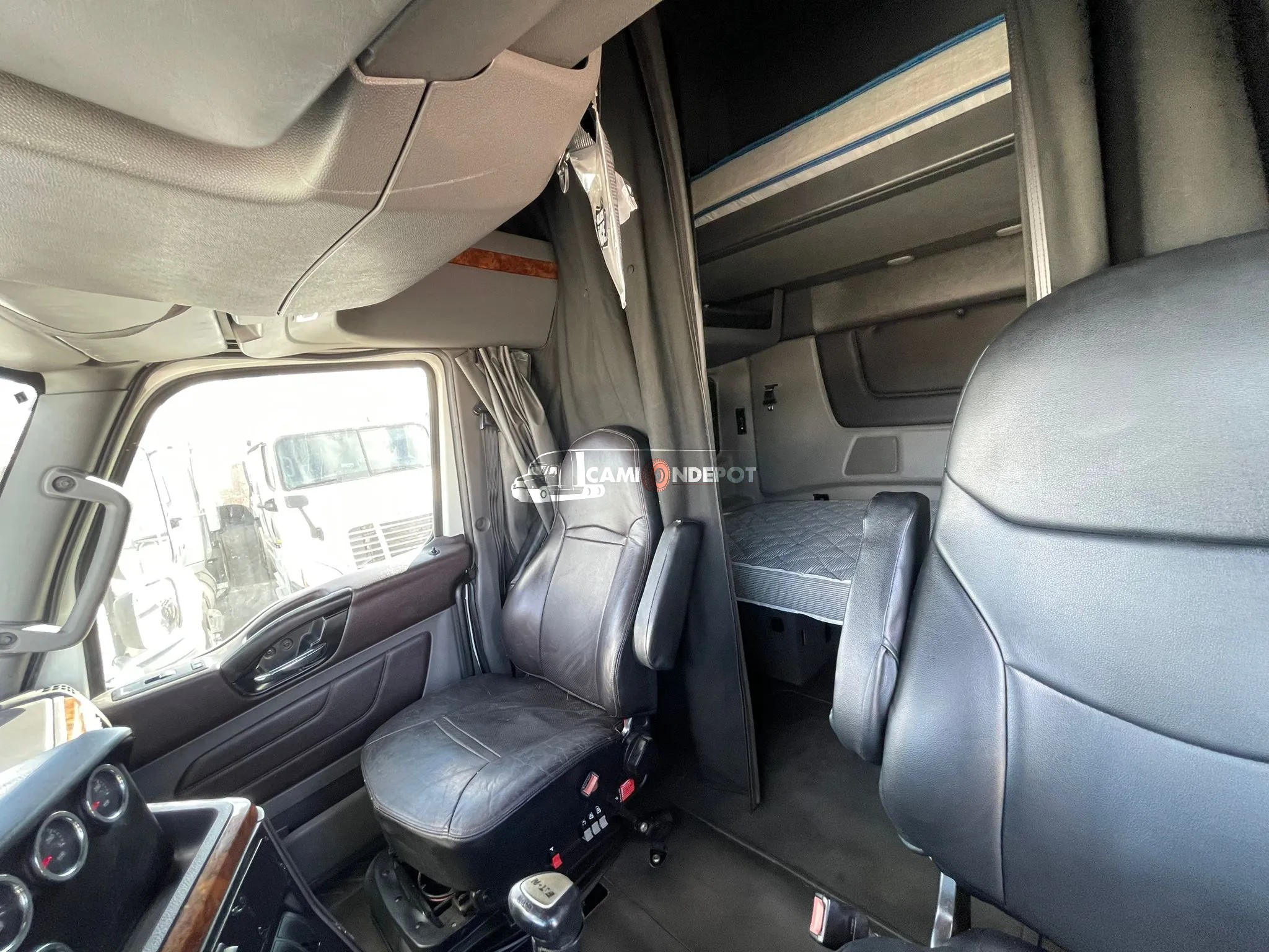 Truck Thumbnail 2