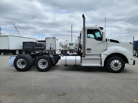Truck Thumbnail 2