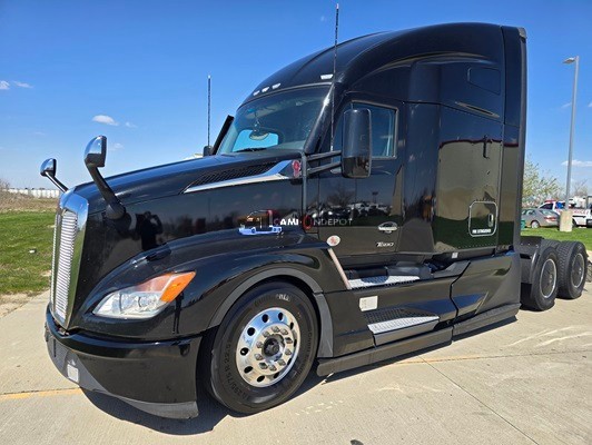 Truck Thumbnail 3