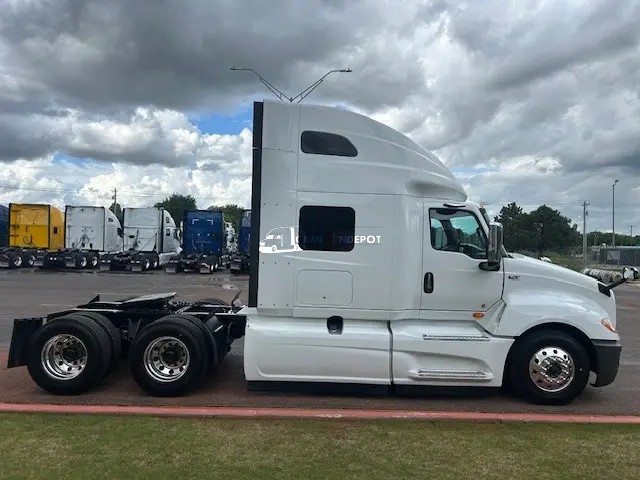 Truck Thumbnail 2