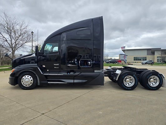 Truck Thumbnail 4