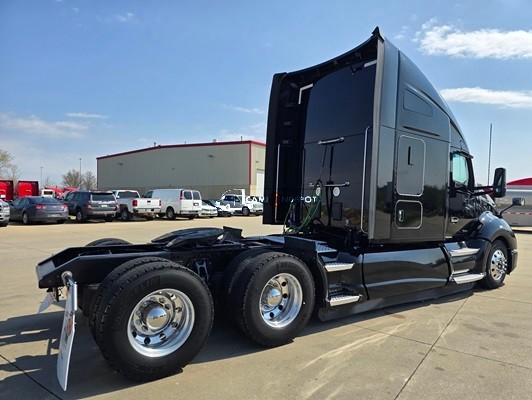 Truck Thumbnail 2