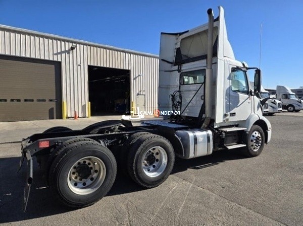 Truck Thumbnail 4