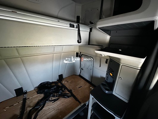 Truck Thumbnail 5