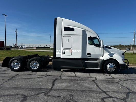 Truck Thumbnail 2