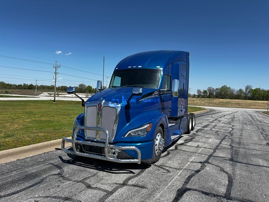 Truck Thumbnail 3