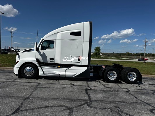 Truck Thumbnail 4