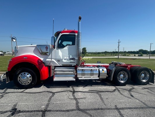 Truck Thumbnail 4