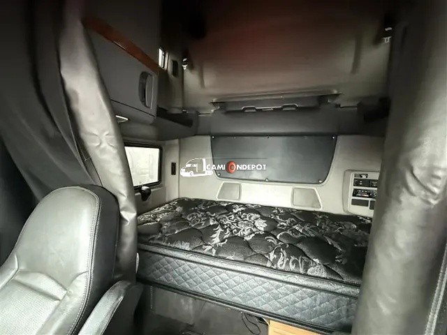 Truck Thumbnail 4