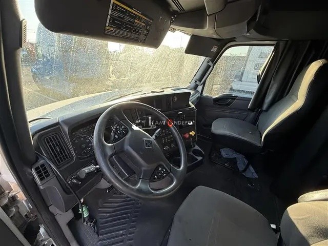 Truck Thumbnail 4