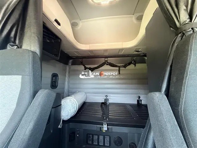 Truck Thumbnail 5