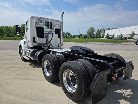 Truck Thumbnail 4