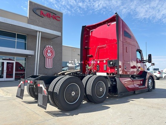 Truck Thumbnail 2