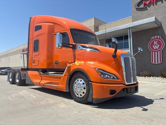 Truck Thumbnail 3