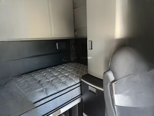 Truck Thumbnail 5