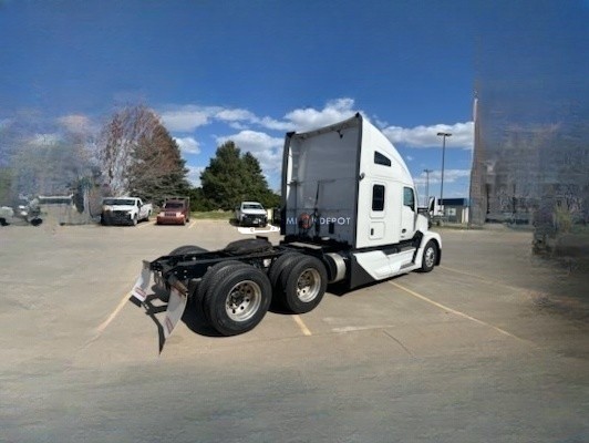 Truck Thumbnail 2
