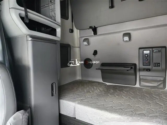 Truck Thumbnail 3