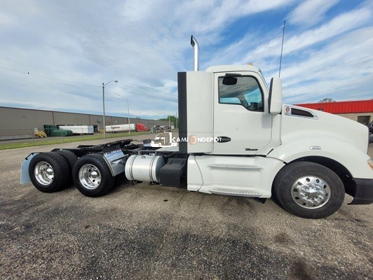 Truck Thumbnail 2