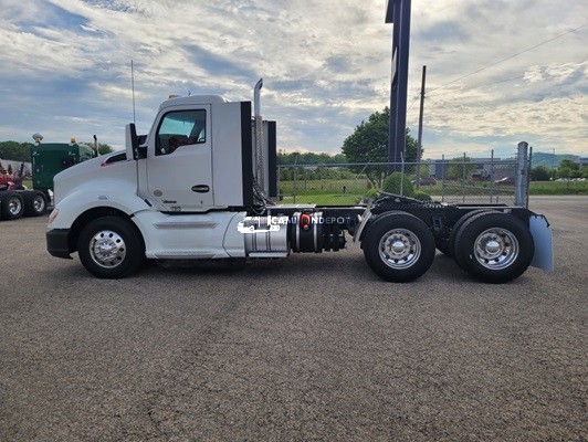 Truck Thumbnail 5