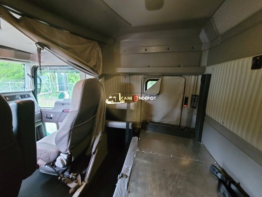 Truck Thumbnail 5