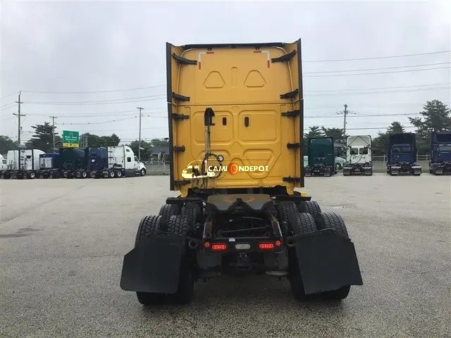 Truck Thumbnail 3