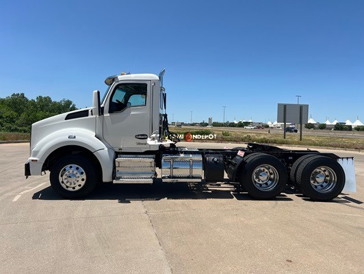 Truck Thumbnail 4