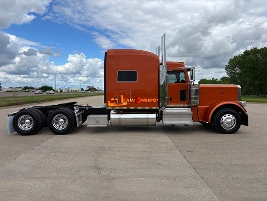 Truck Thumbnail 2