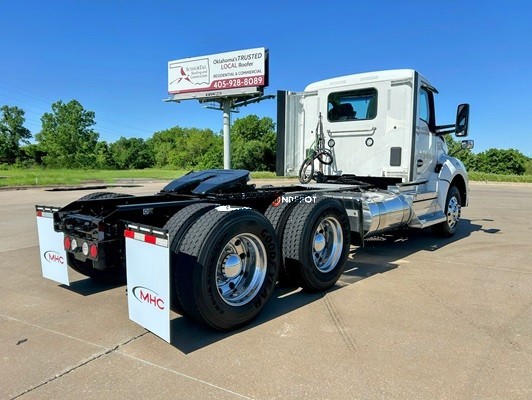 Truck Thumbnail 4