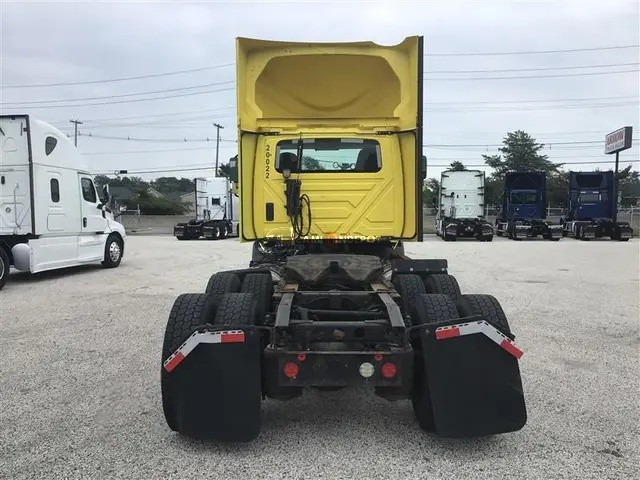 Truck Thumbnail 2