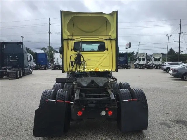 Truck Thumbnail 3