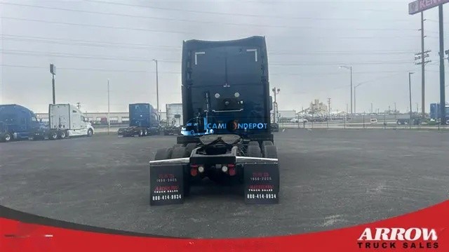 Truck Thumbnail 3