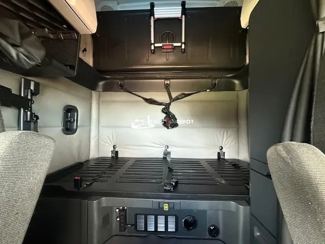 Truck Thumbnail 4