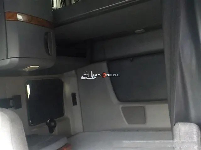 Truck Thumbnail 4