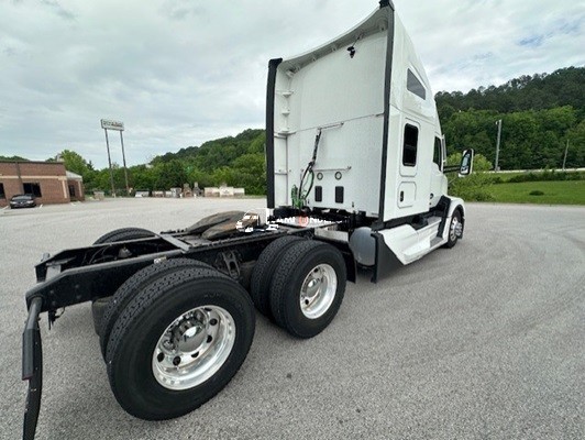 Truck Thumbnail 2