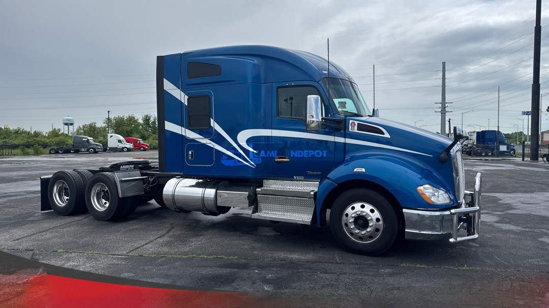 Truck Thumbnail 2